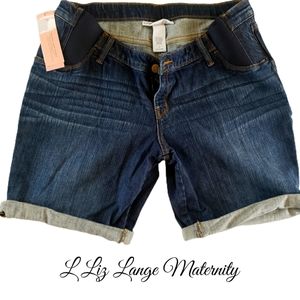 Liz Lange Maternity Bermuda shorts- L